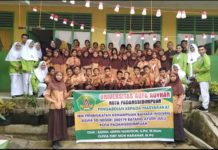 Universitas Aufa Royhan : Pengabdian Kepada Masyarakat di SD negri 200119 Batang Ayumi Julu Padangsidimpuan. Oleh Dosen bahasa inggris dan Mahasiswa Keperawatan Semester 3