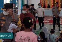 Kapolres Madina Santuni Anak Yatim Di Naga Juang