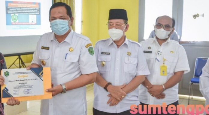 Wali Kota Padangsidimpuan Membuka Acara Diseminasi Hasil Penelitian Kerja Sama PemKo Dengan PT