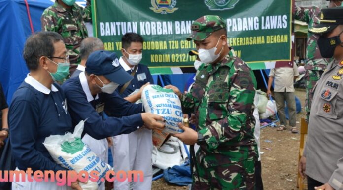 Bersama Forkopimda Padang Lawas, Dandim 0212/Tapsel Tinjau Warga Korban Banjir Dan Salurkan Bantuan Yayasan Budha Tzu Chi Indonesia