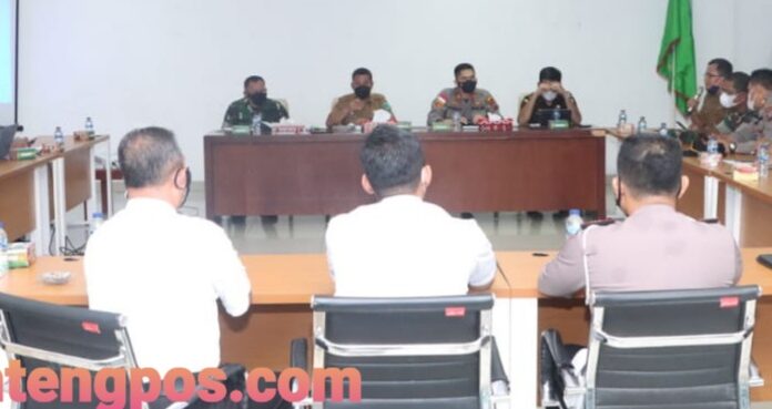 Kapolres Tapsel Bersama Forkopimda Paluta Pimpin Anev Penanganan Penyebaran Virus Covid – 19