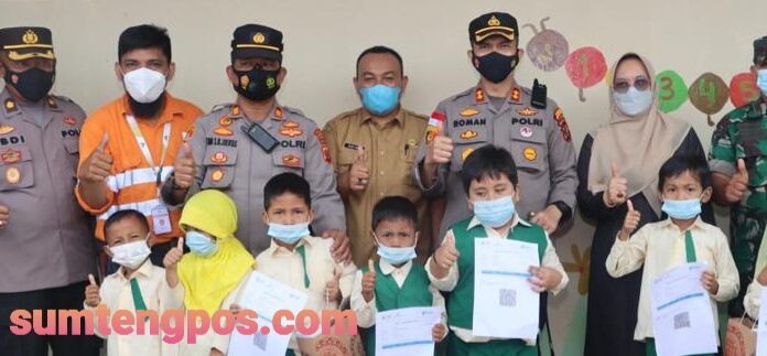 Kapolres Tapsel Didampingi PT AR Tinjau Pelaksanaan Imunisasi Anak-Anak di TK ABA