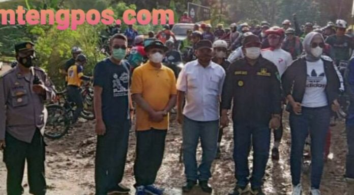 Walikota Padangsidimpuan Di Dampingi Kapolres Padangsidimpuan Lepas Peserta Gowes Bareng (Gobar) Teletubbies Bike