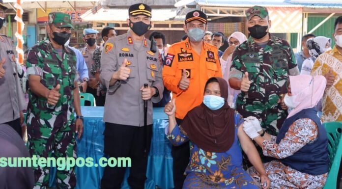 Tinjau Akselerasi Vaksinasi Massal, Kapolres Tapsel, Dandim 0212/TS, Bupati Paluta Turun Langsung Ke Sipiongot