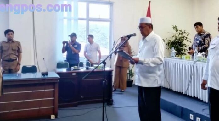 Hadir Sebagai Wadah Pengurai Masalah Tenaga Kerja, Bupati Hamsuardi Kukuhkan LKS Tripartit Pasbar