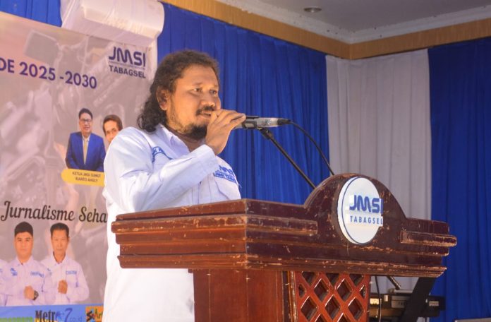 eadd5f18-3c06-44b2-ba11-8986651f9b1b