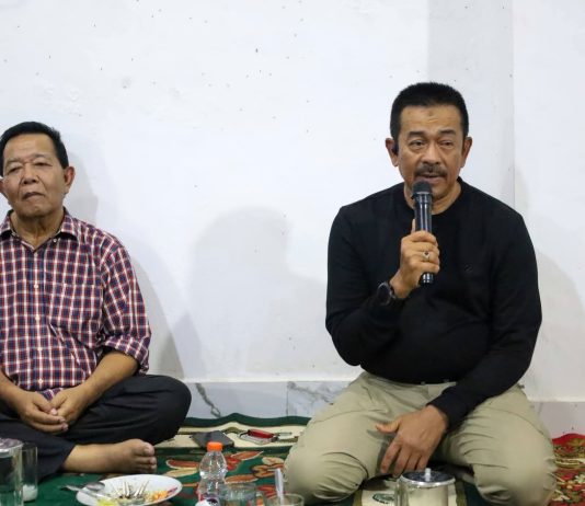 Bupati Saipullah dan Dahlan Hasan Silaturahmi dengan Warga Natal
